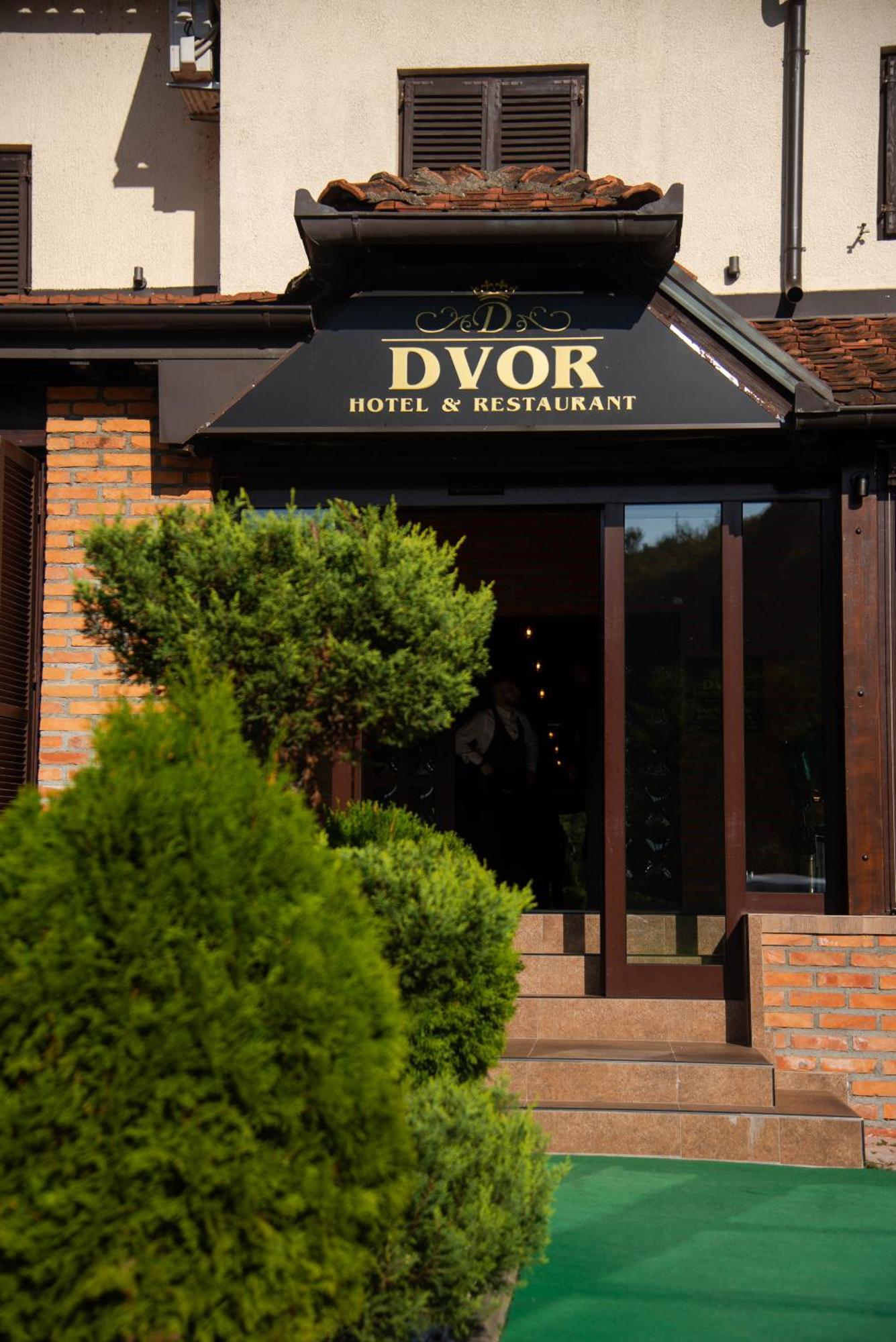 Hotel Dvor Биело-Поле Экстерьер фото